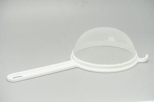 PLASTIC STRAINER 14CM WHT
