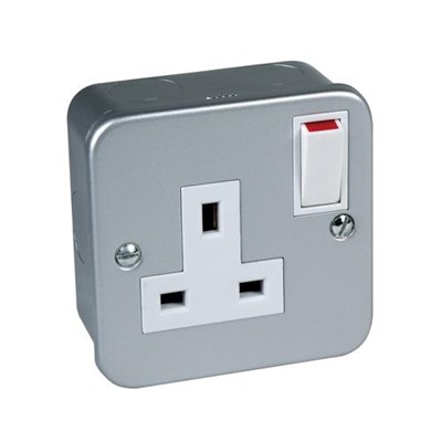 1 GANG SOCKET METALCLAD