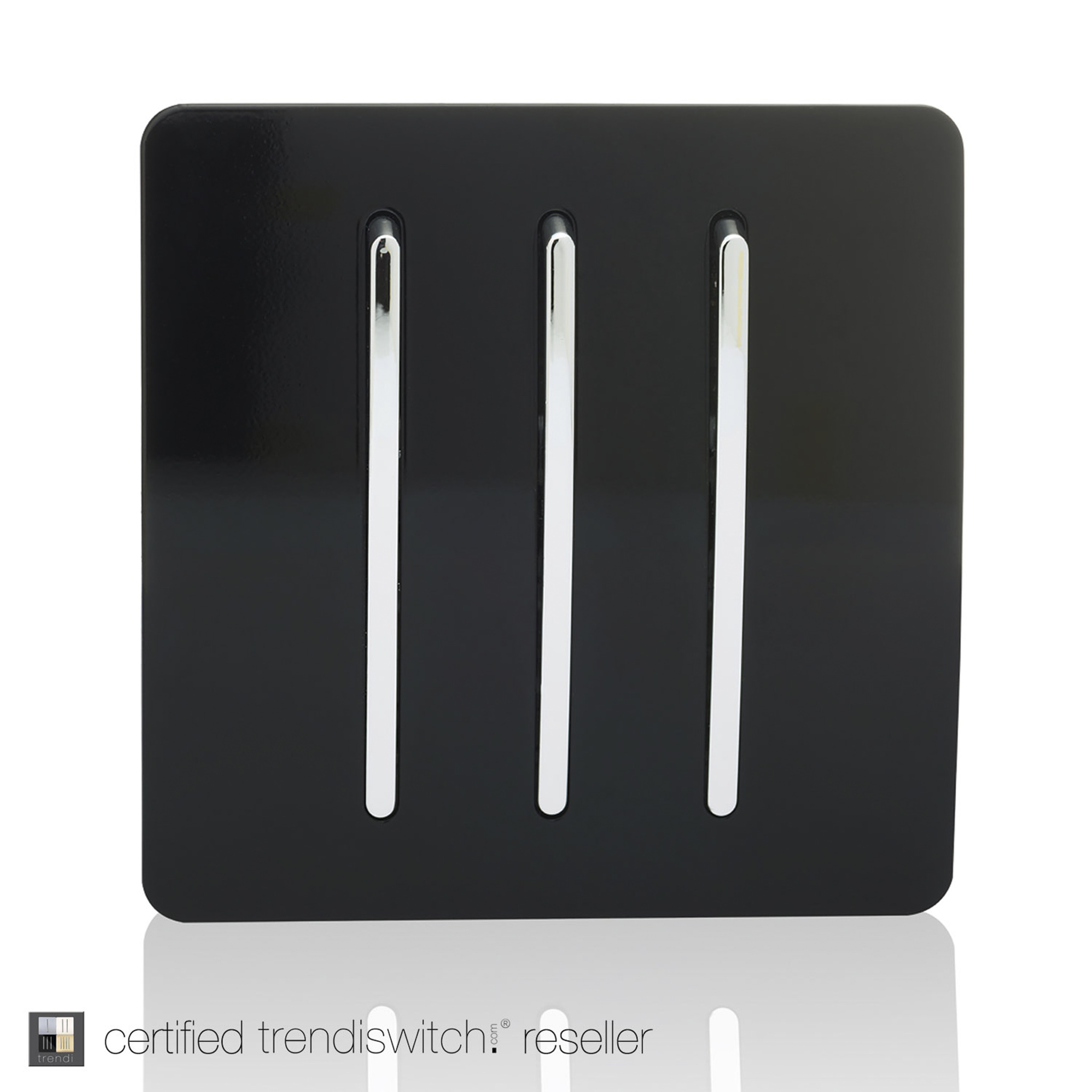 3 GANG 2 WAY BLACK PLATESWITCH