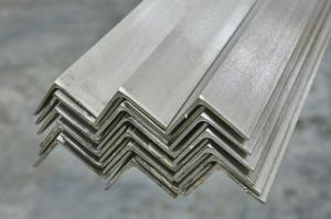 ANGLE IRON 2"X6MMX20FT