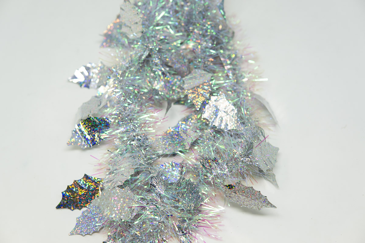 96" GARLAND W/HOLLY DIE CUT