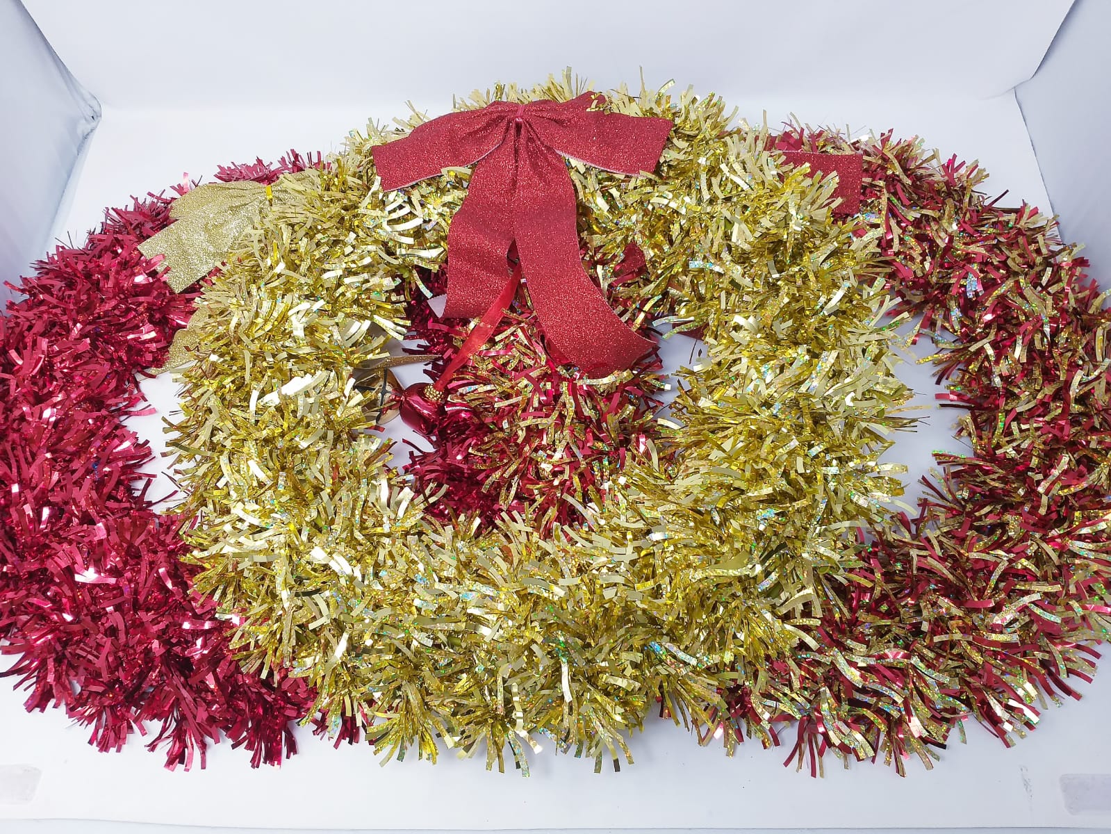 16 " GOLD WREATH WITH BELL