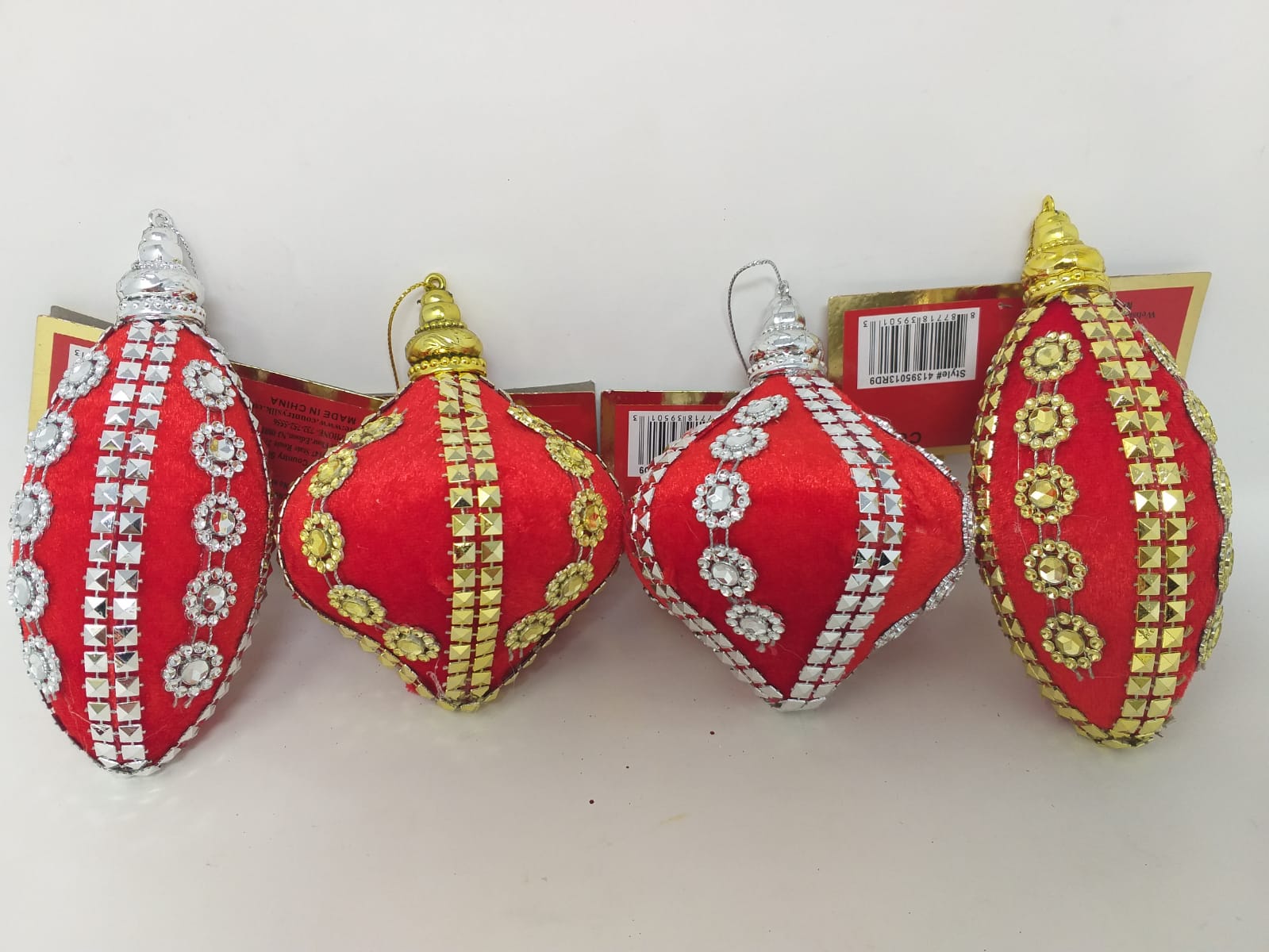 RED/GOLD VELVET BALL ORNAMENT