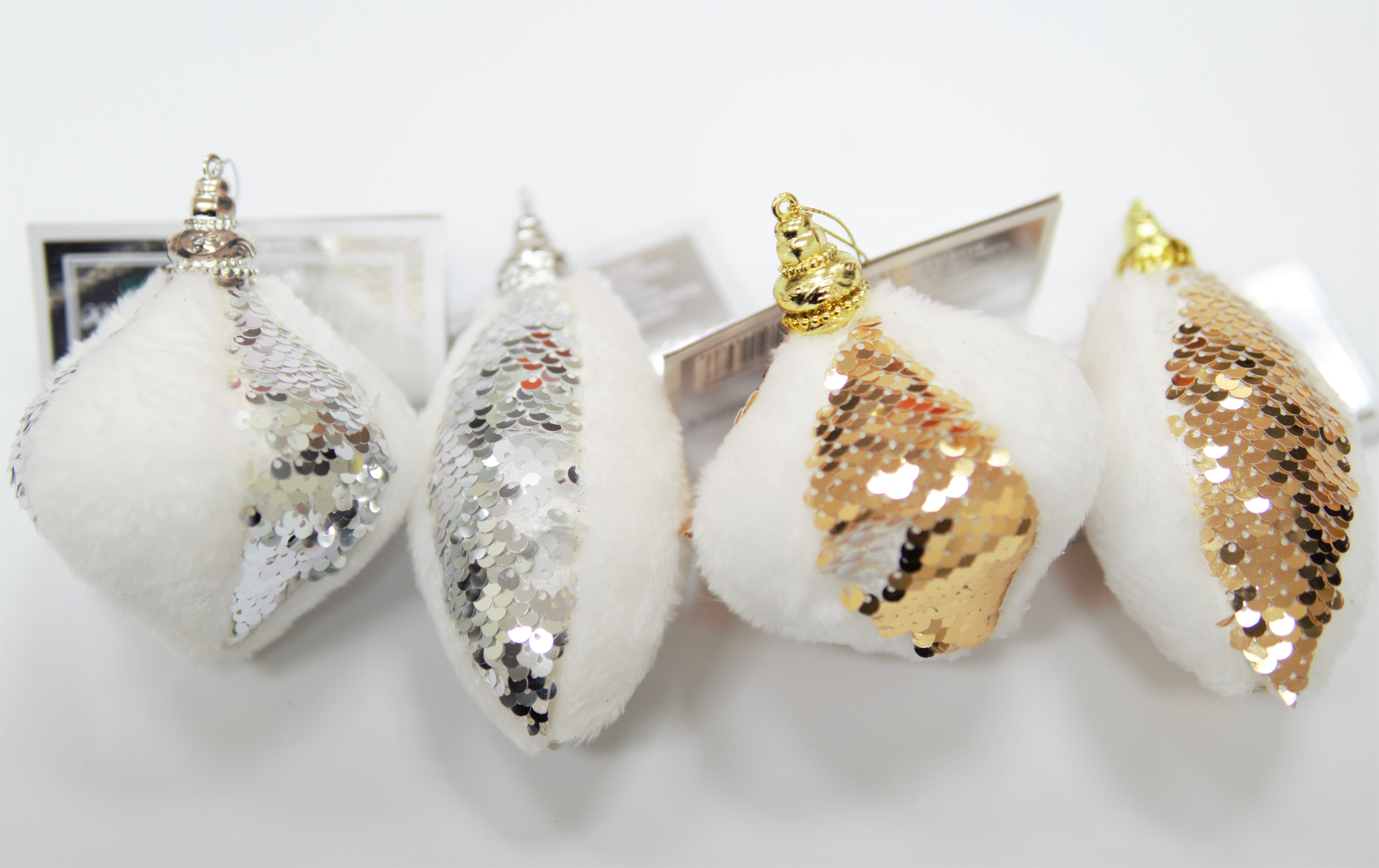GOLD,WHITE FUR TREE DECOR