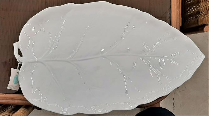 19" WHITE LEAF PLATTER
