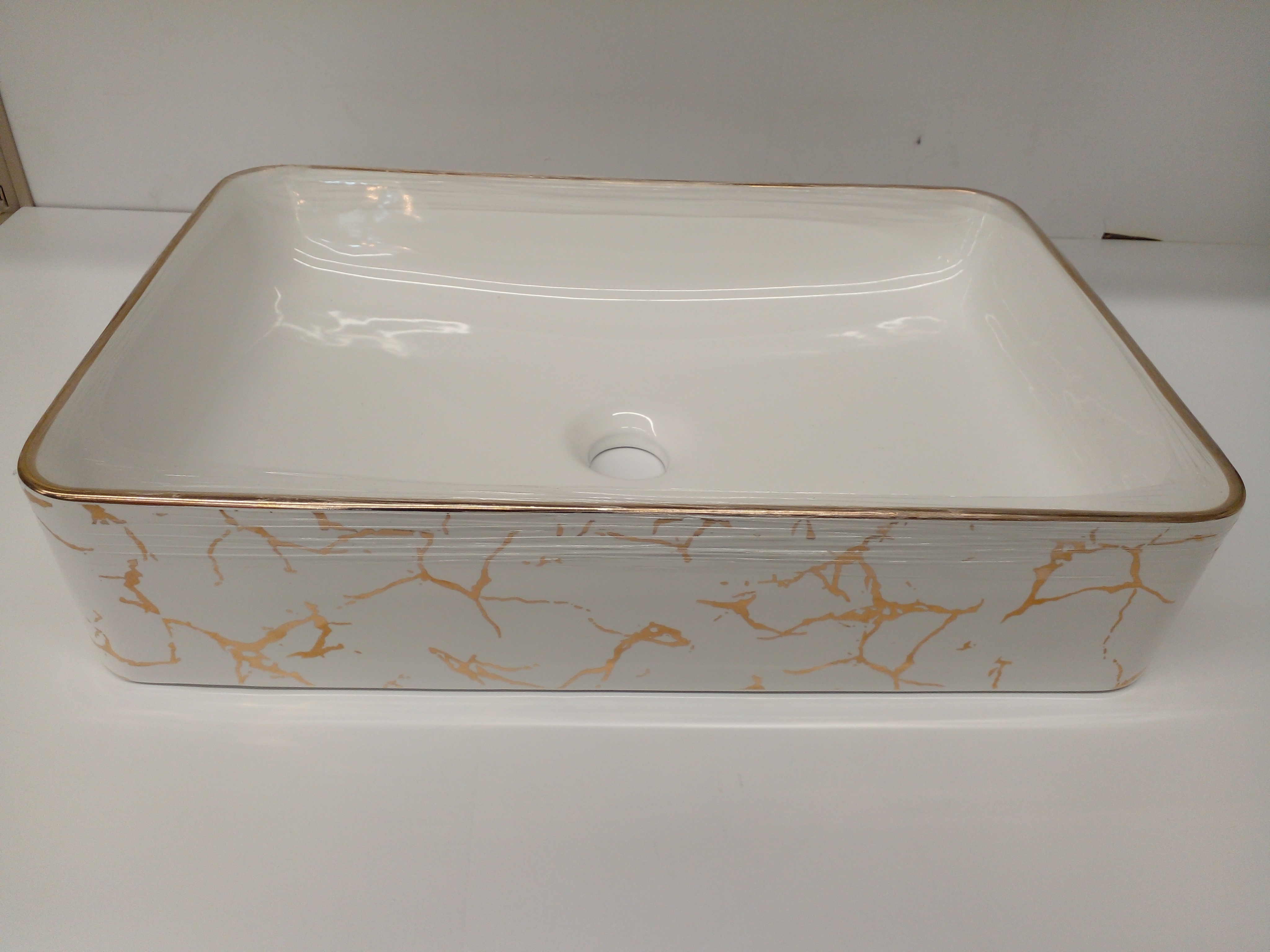 WASH BASIN WHITE/ GOLD  MARBLE