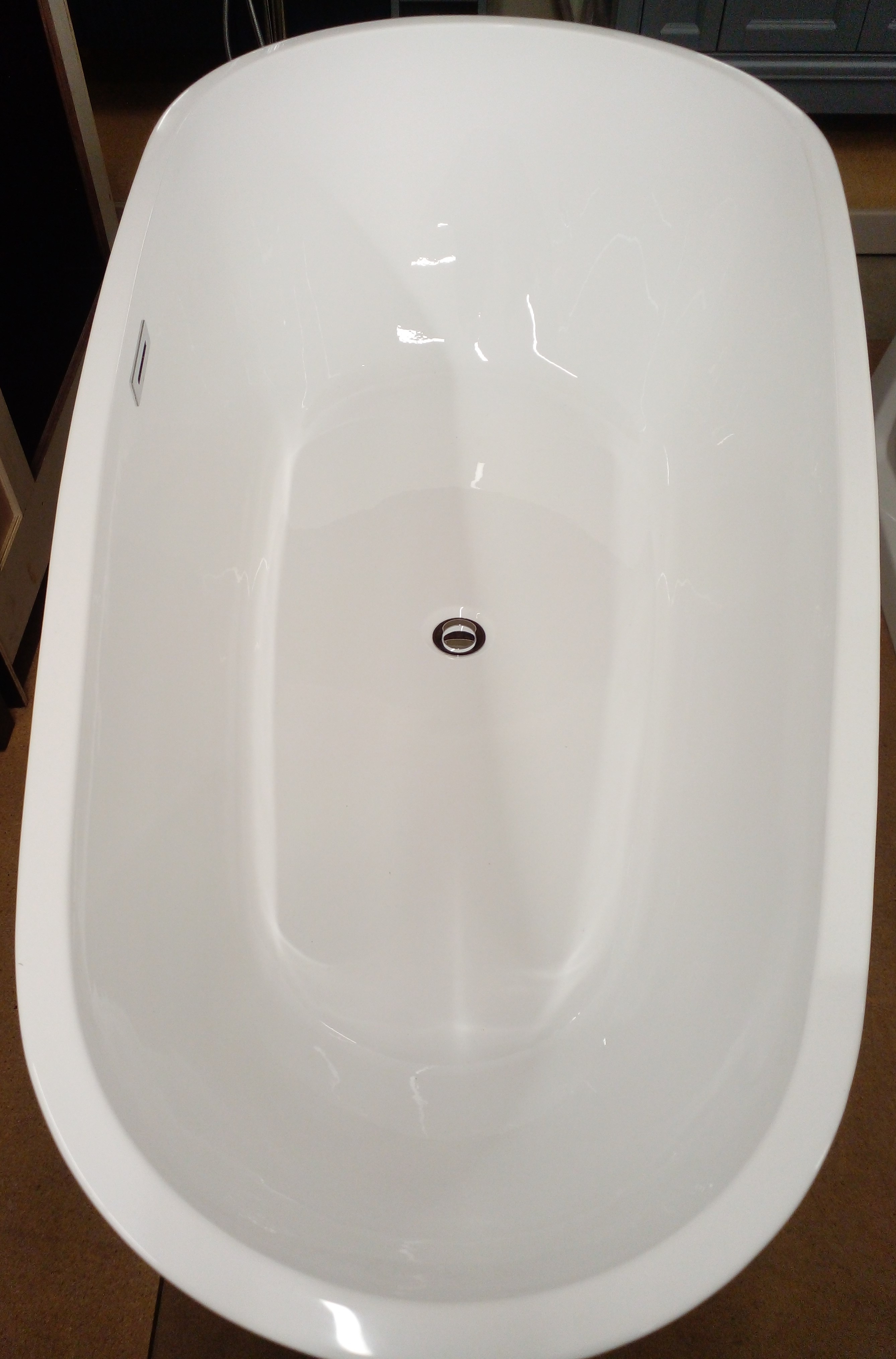 Floor Standing Bathtub
