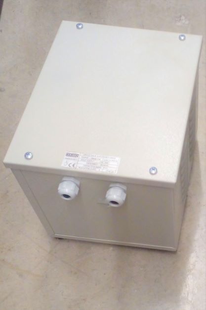 TRANSFORMER 10000V 220/110V