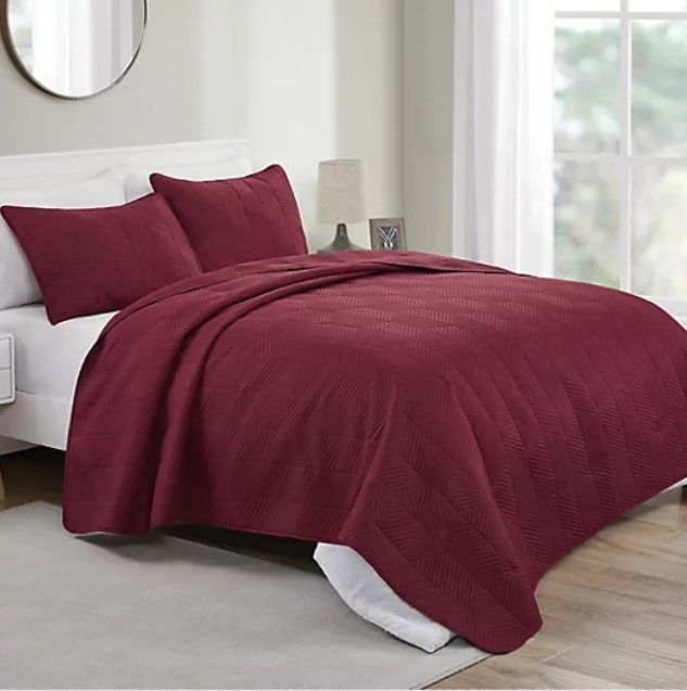 HEXA F/QUEEN QUILT BURG 3PC SET