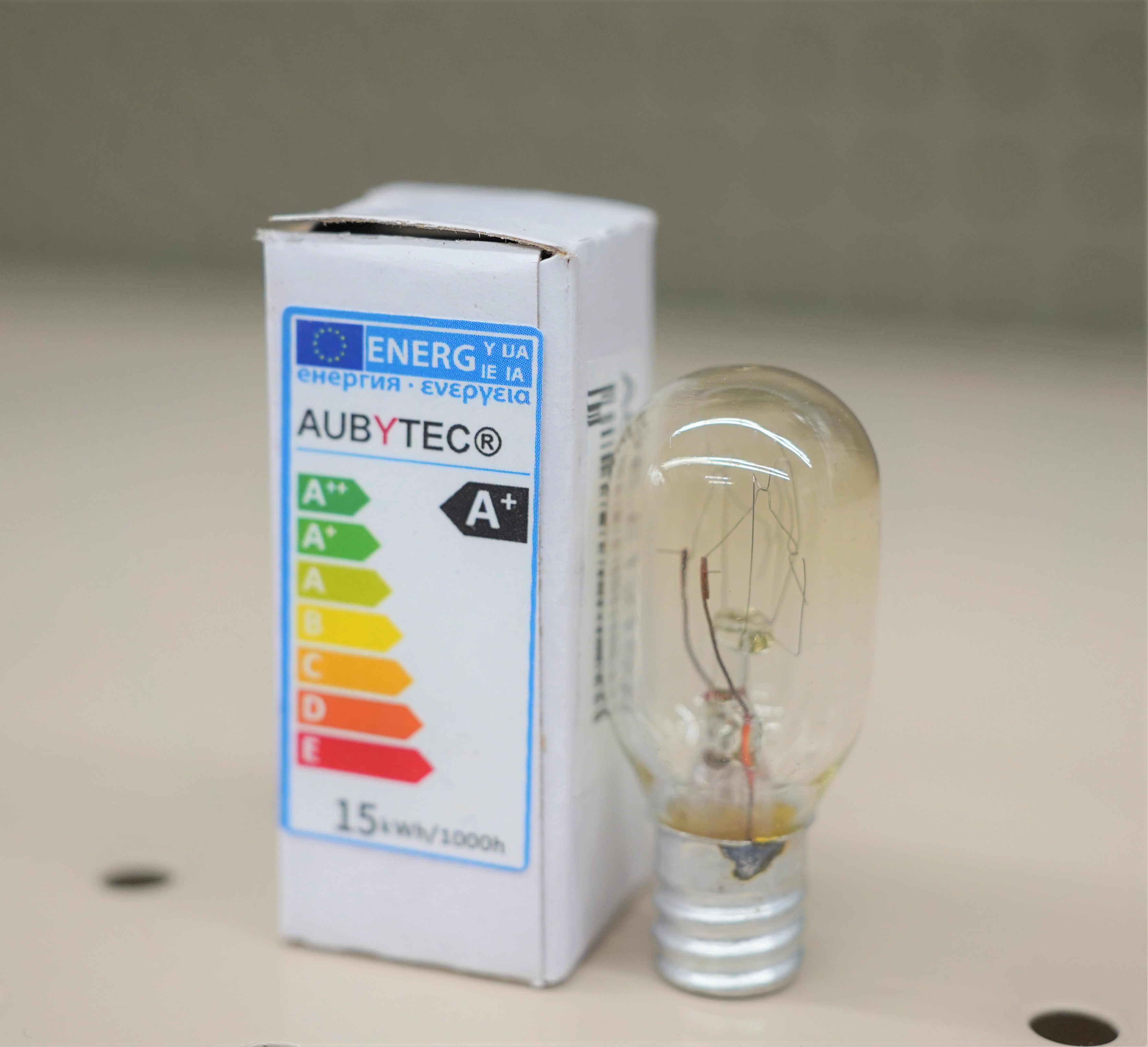 BULBS E12 15W
