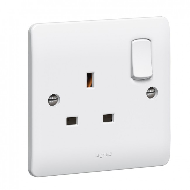 13A SINGLE SWITCHED SOCKET