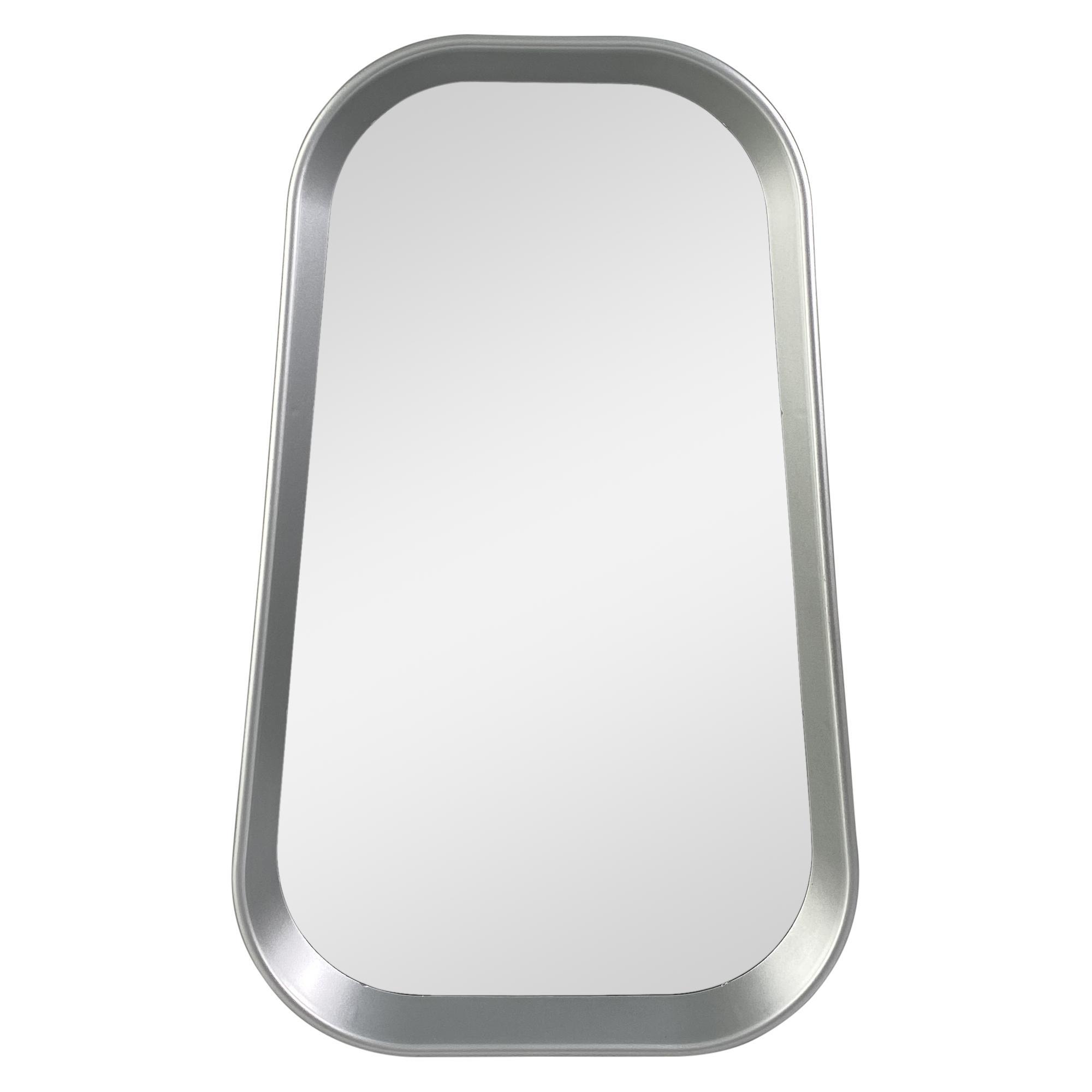 SILVER OVAL MIRROR