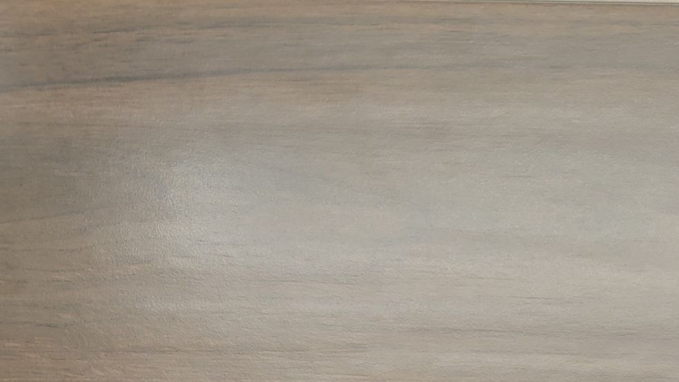 8X47 MOHOGANY CERAMIC TILE