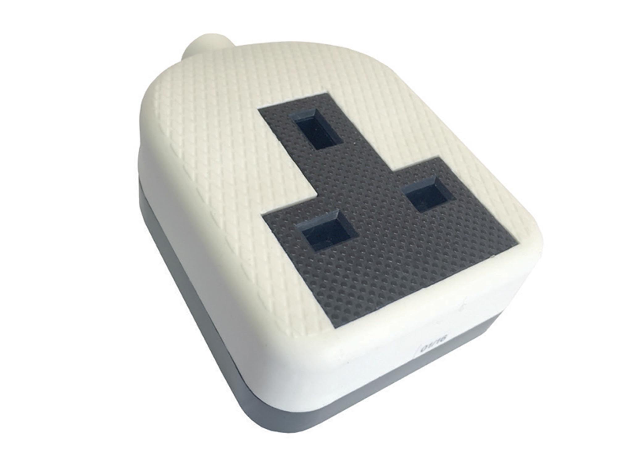 13A WHT RUBBER EXT SOCKET SINGLE